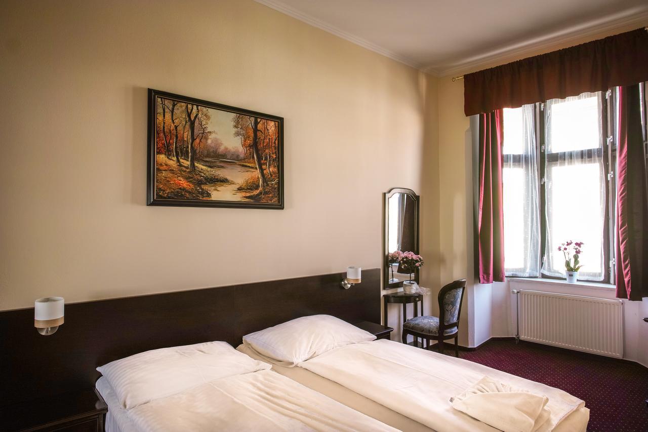 Penzion U Salzmannů Plzeň Esterno foto